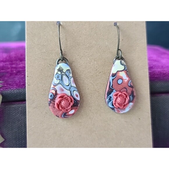Polymer Clay Floral Dangling Pierced Earrings New - Picture 4 of 10